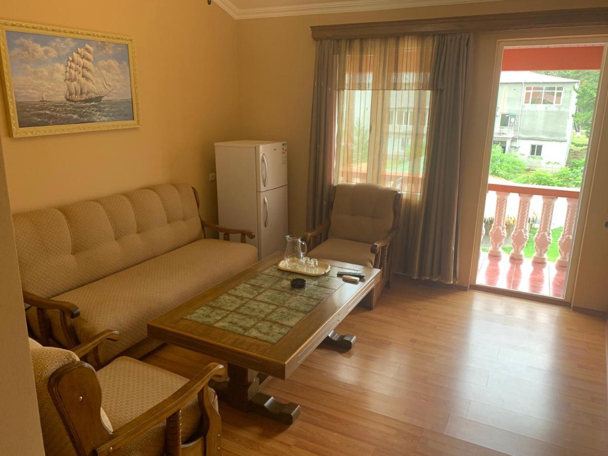 Guest House Rusalka Kobuleti Exterior photo