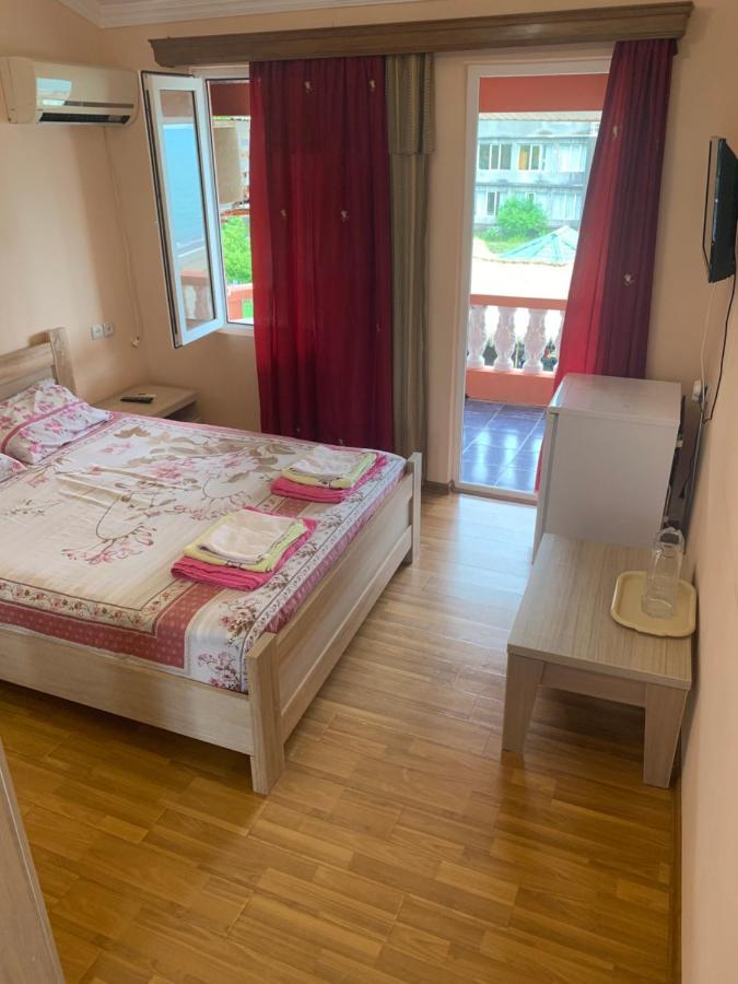 Guest House Rusalka Kobuleti Exterior photo