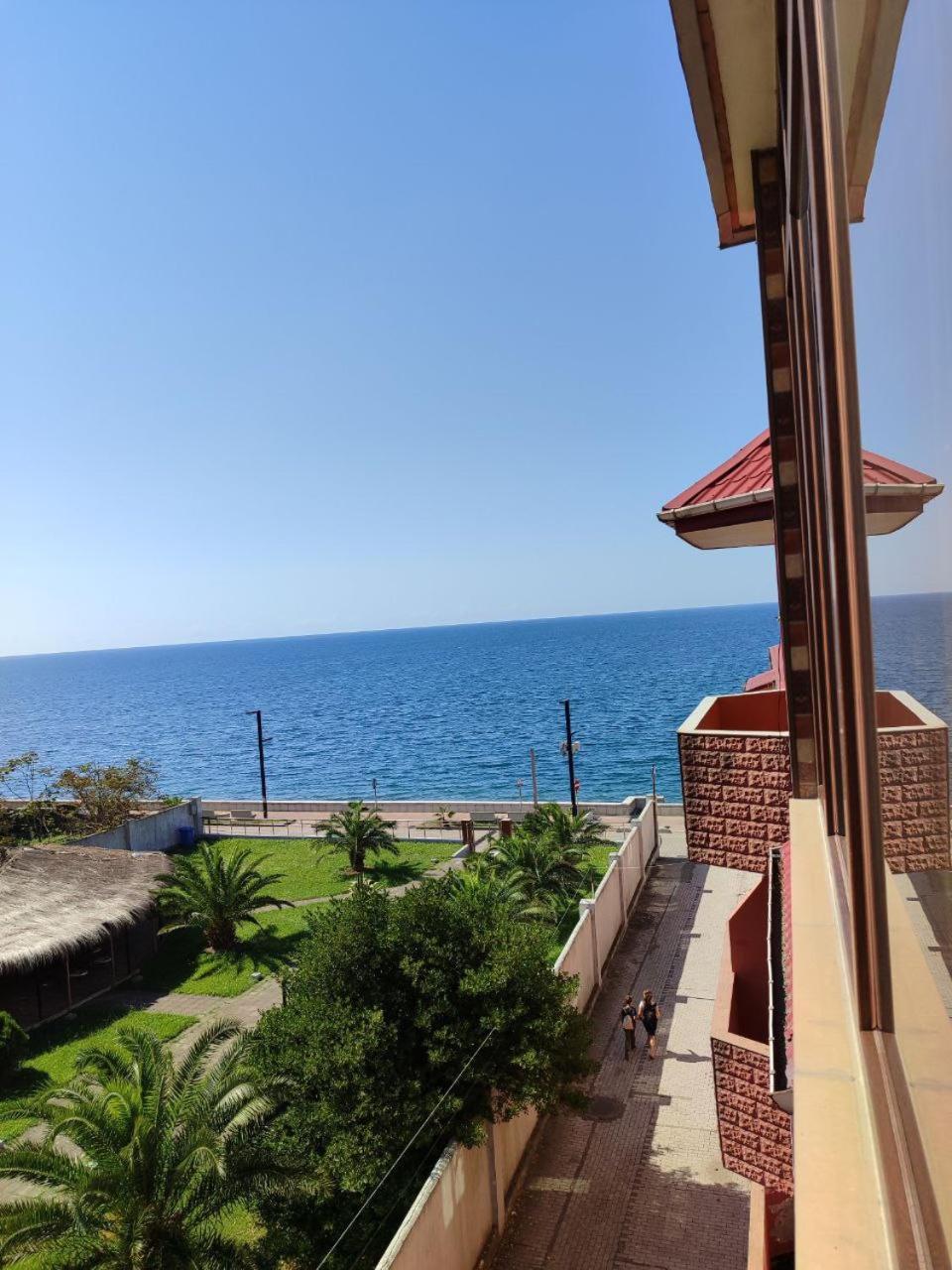 Guest House Rusalka Kobuleti Exterior photo