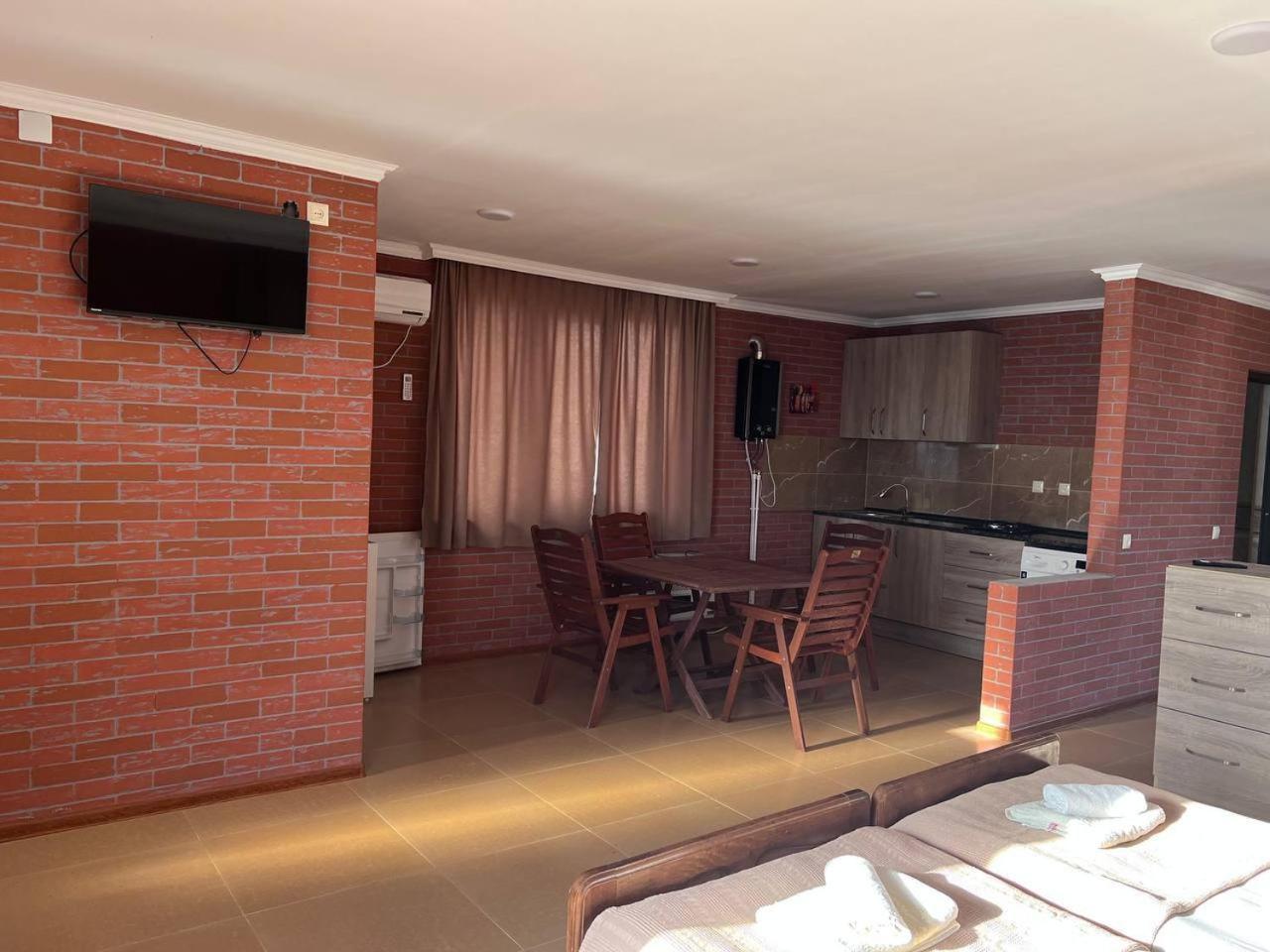Guest House Rusalka Kobuleti Exterior photo